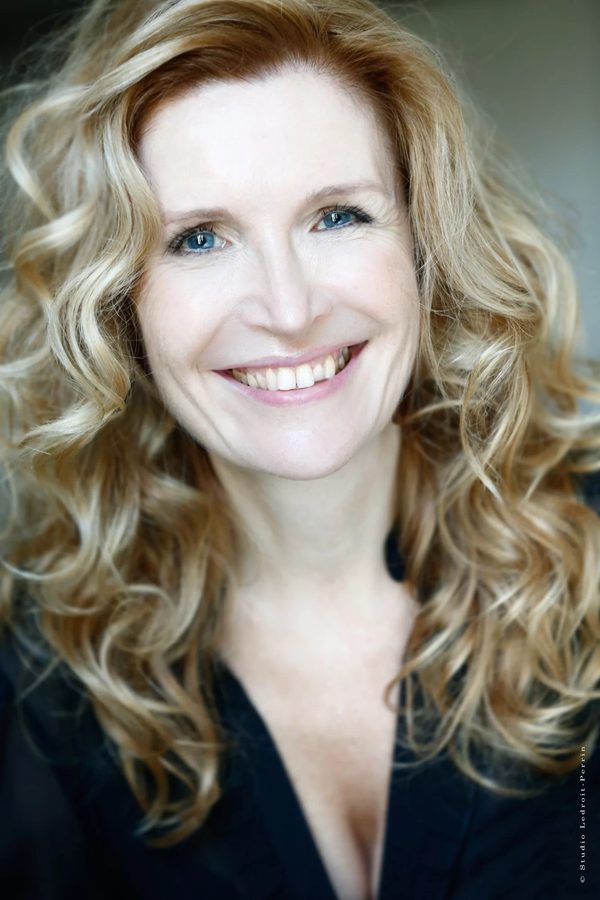 Ariane douguet : des cérémonies lyriques à vos côtés