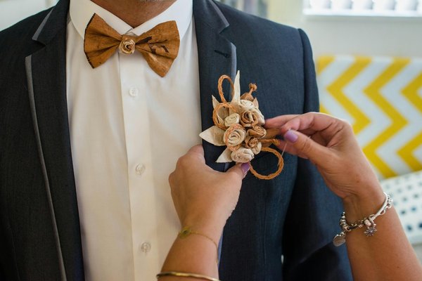 Nœud papillon en bois : personnalisables et livrés en 48h